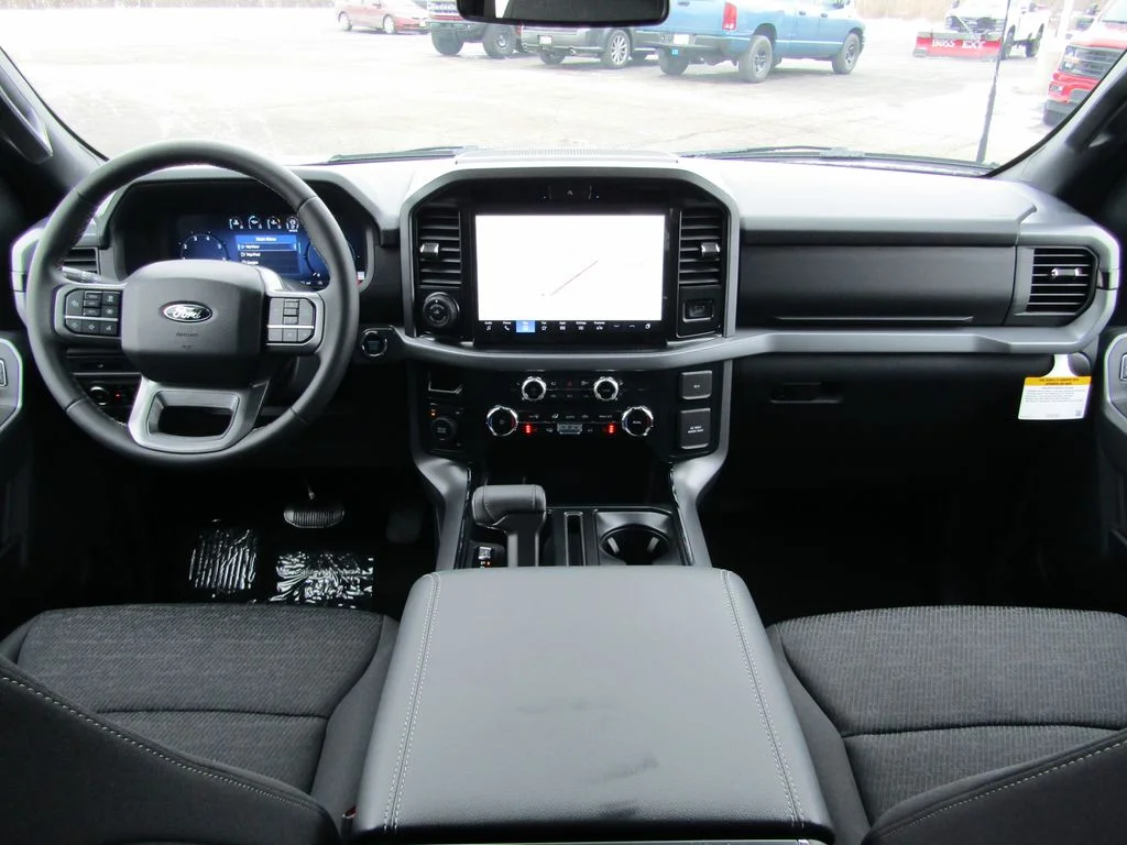 New 2026 Avalanche Ford XLT image 15