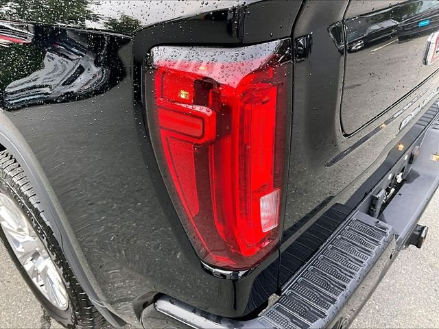 Used 2024 Black GMC Denali image 33