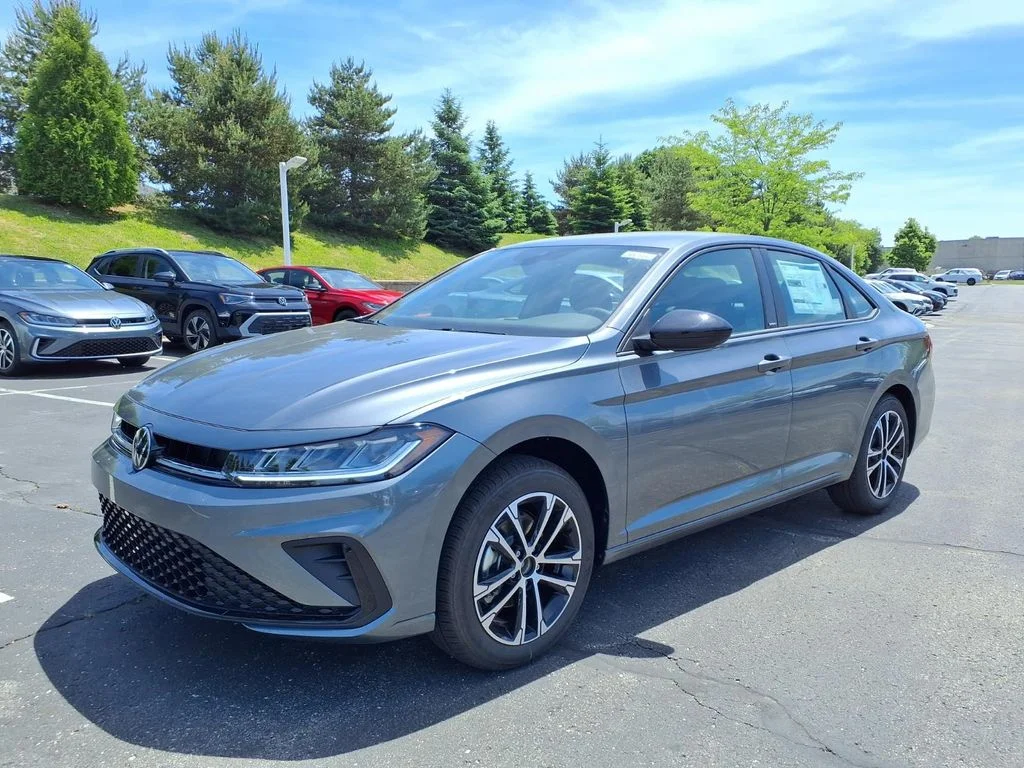 New 2026 Platinum Gray Metallic Volkswagen 1.5T Sport image 5
