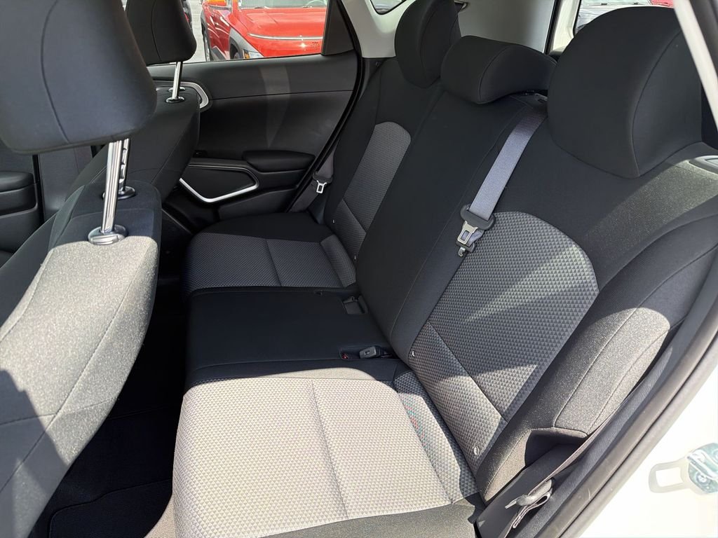 2025 Kia Soul LX - Photo 27