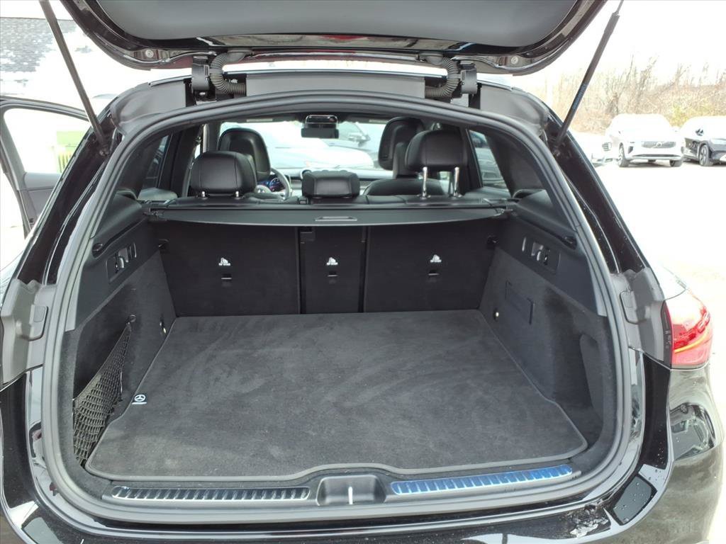 Certified Used 2025 Black Mercedes-Benz GLC 300 image 13