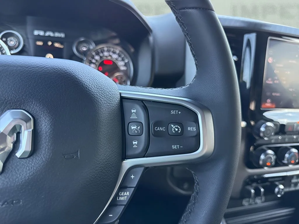 Used 2025  Ram Big Horn image 15