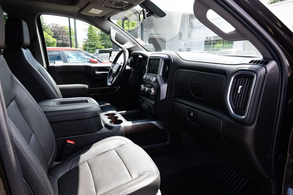 Used 2019 Brown GMC SLT image 24