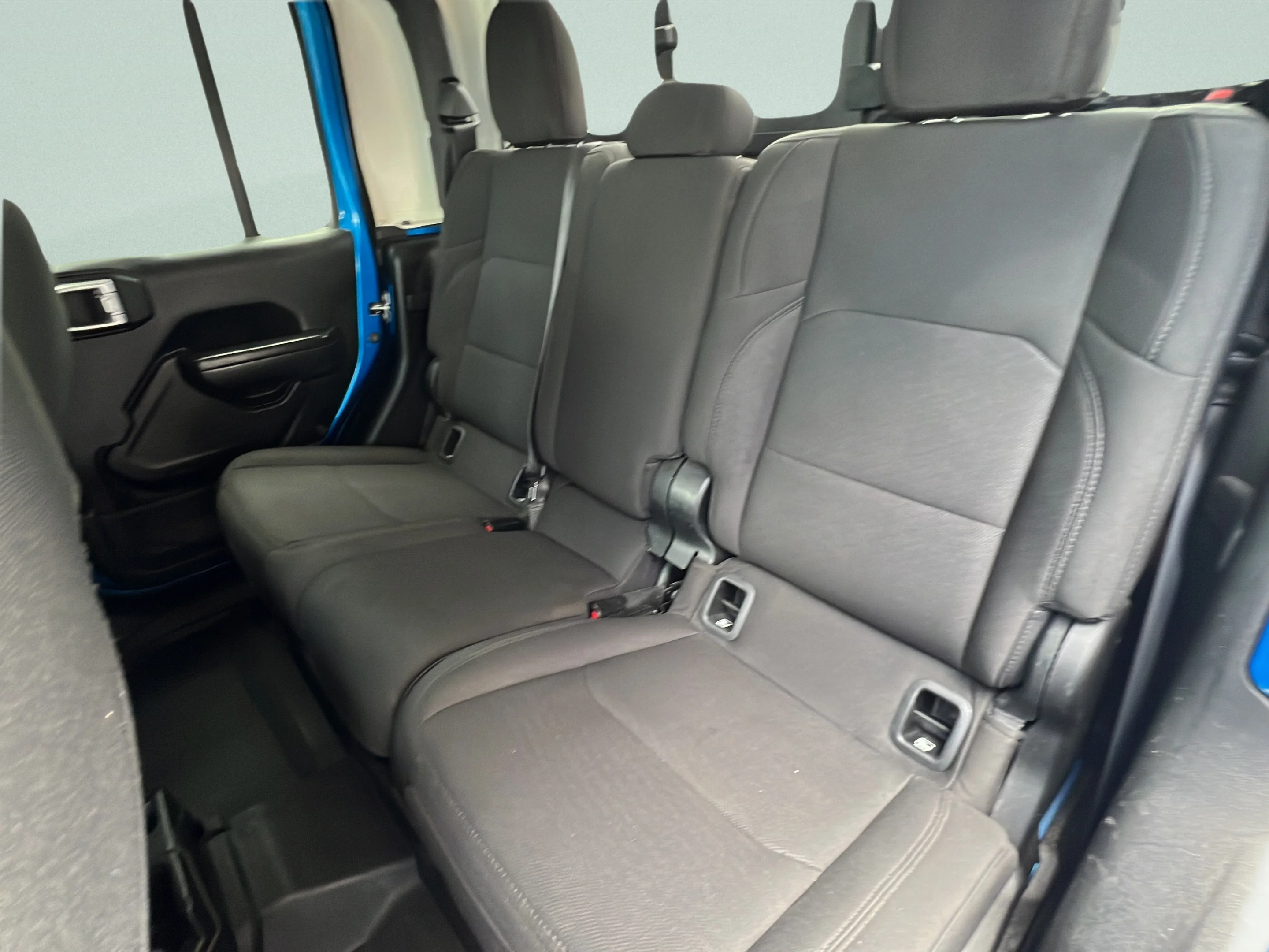 Used 2023 Hydro Blue Pearlcoat Jeep Sport S image 11