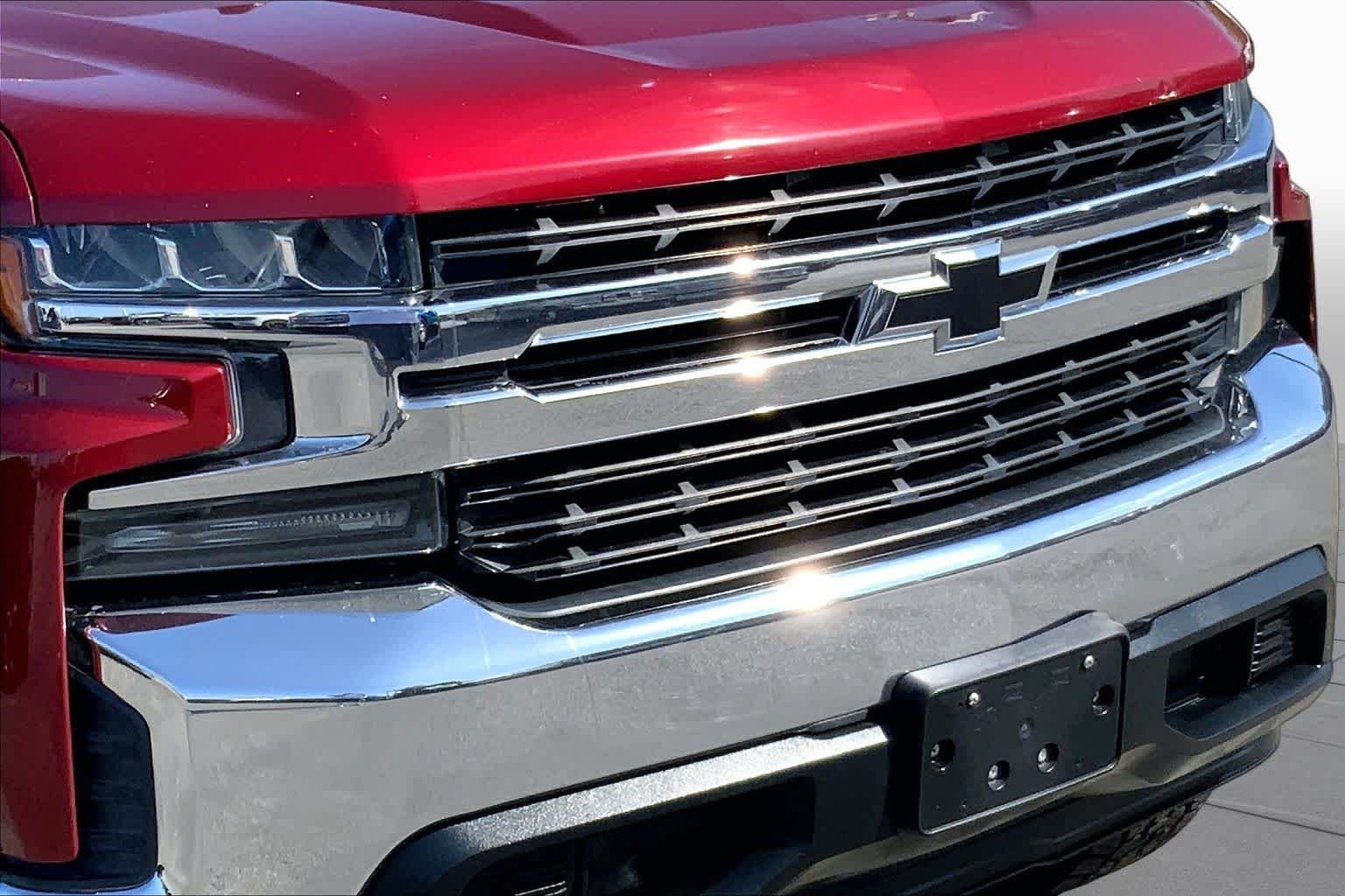 Used 2019 Cajun Red Tintcoat Chevrolet LT image 23