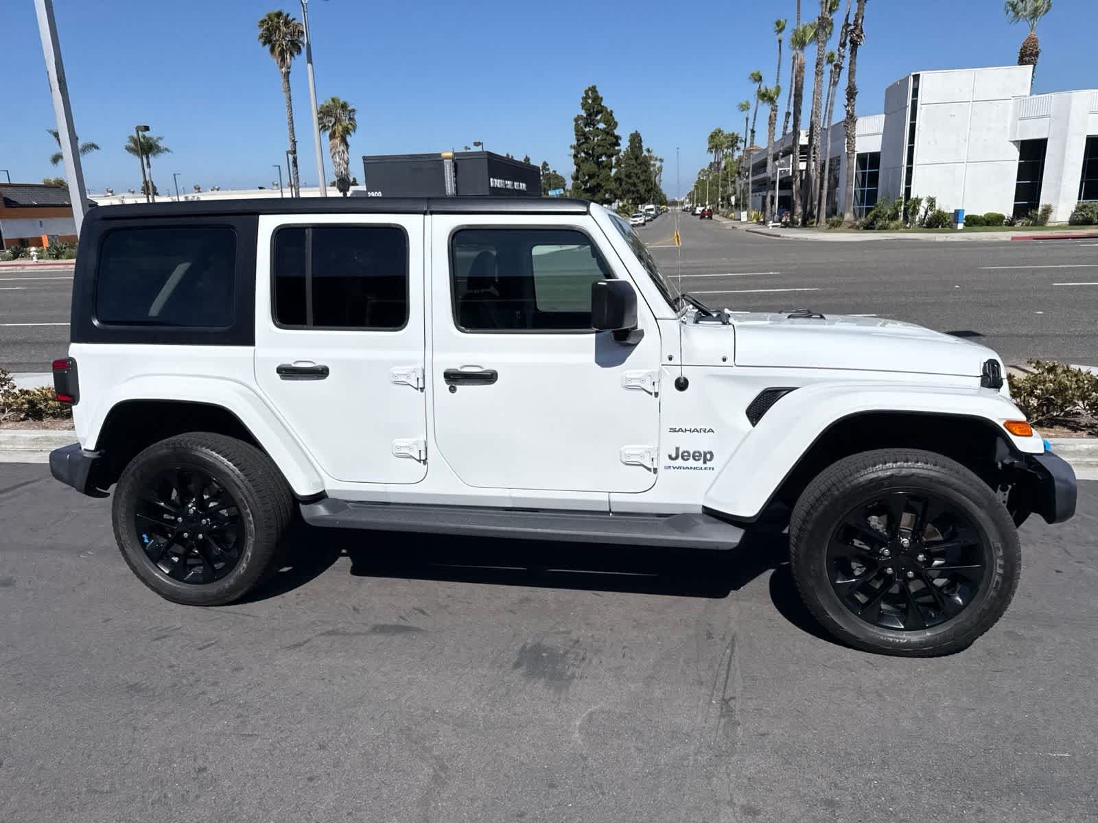 Used 2023 Bright White Clearcoat Jeep Sahara image 8