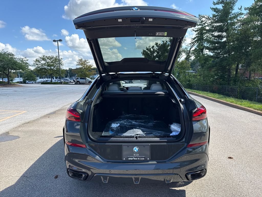New 2027 Gray BMW xDrive40i image 27