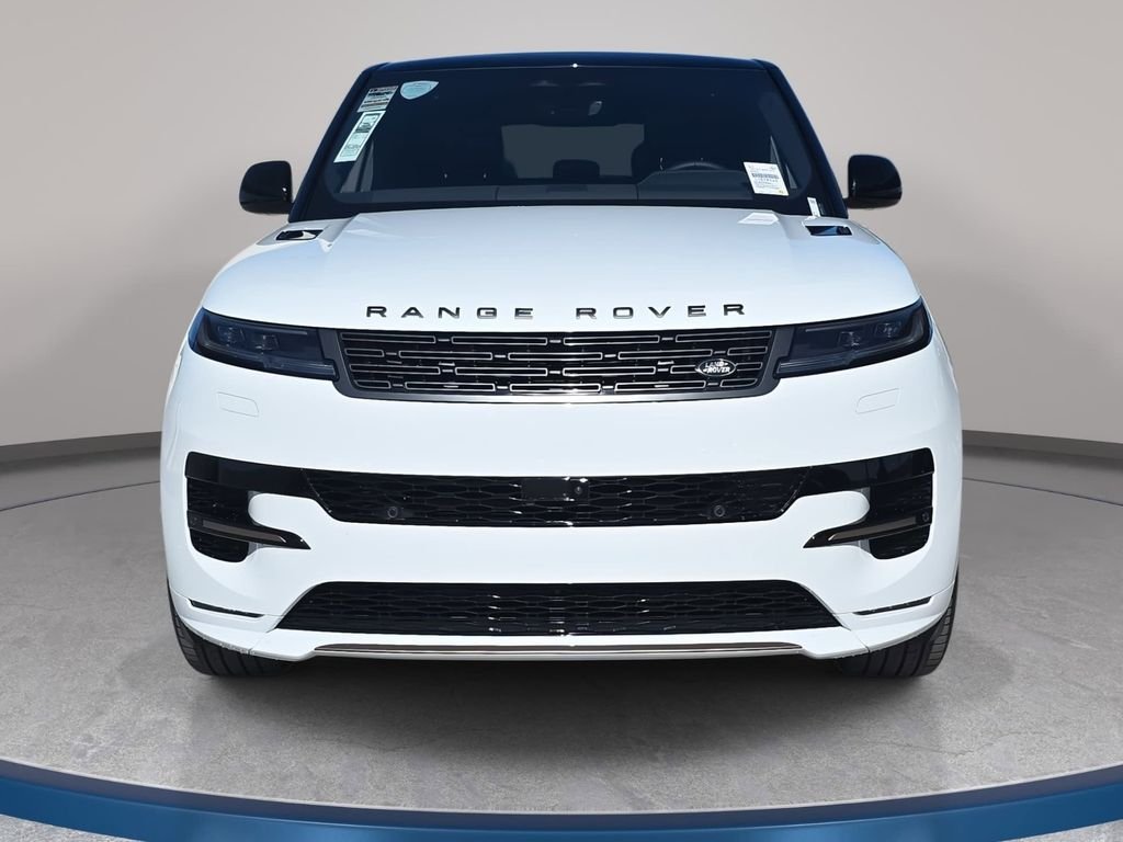 New 2026 Fuji White Land Rover Dynamic SE image 2
