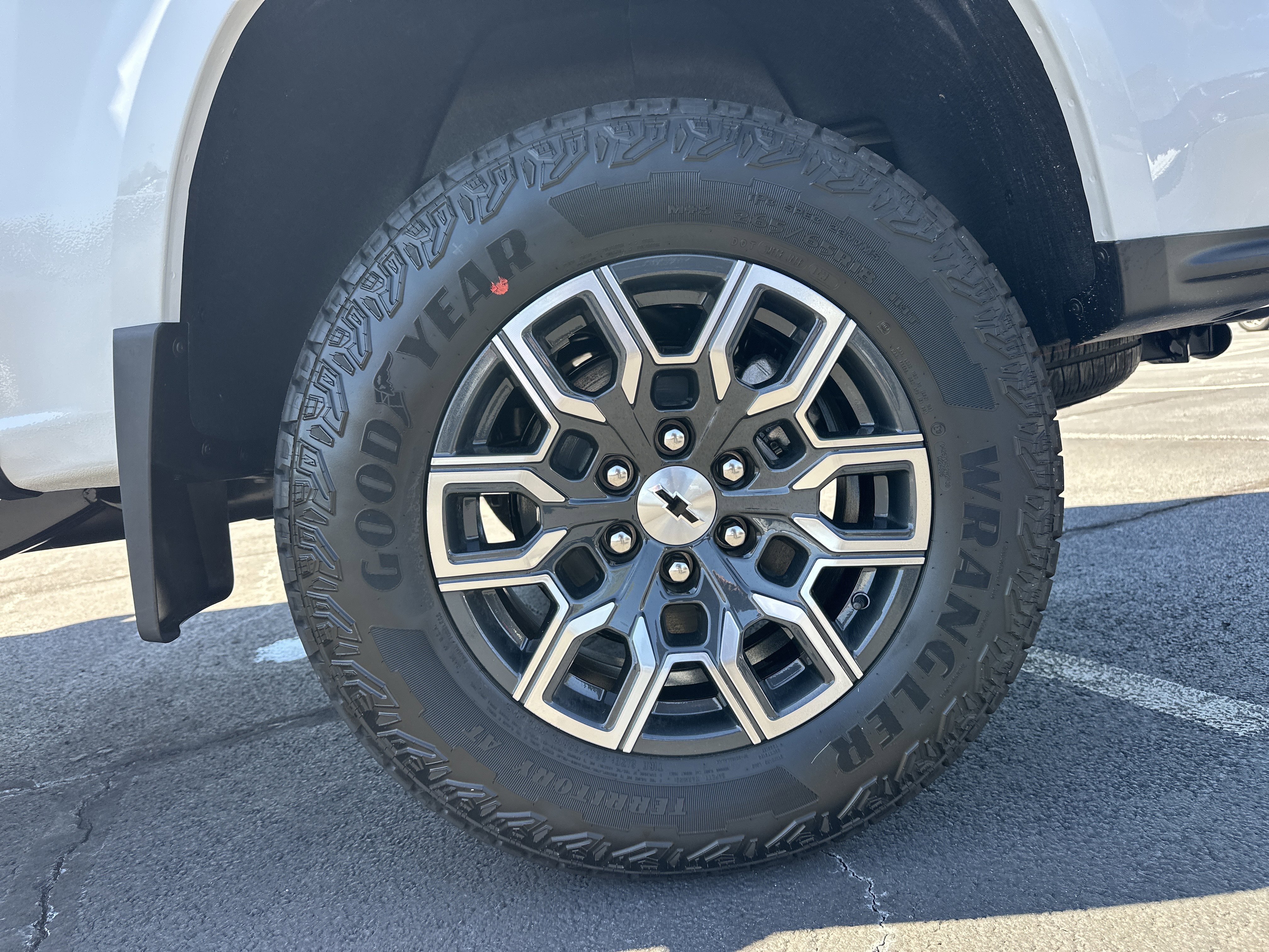 2026 Chevrolet Colorado Z71 - Photo 20