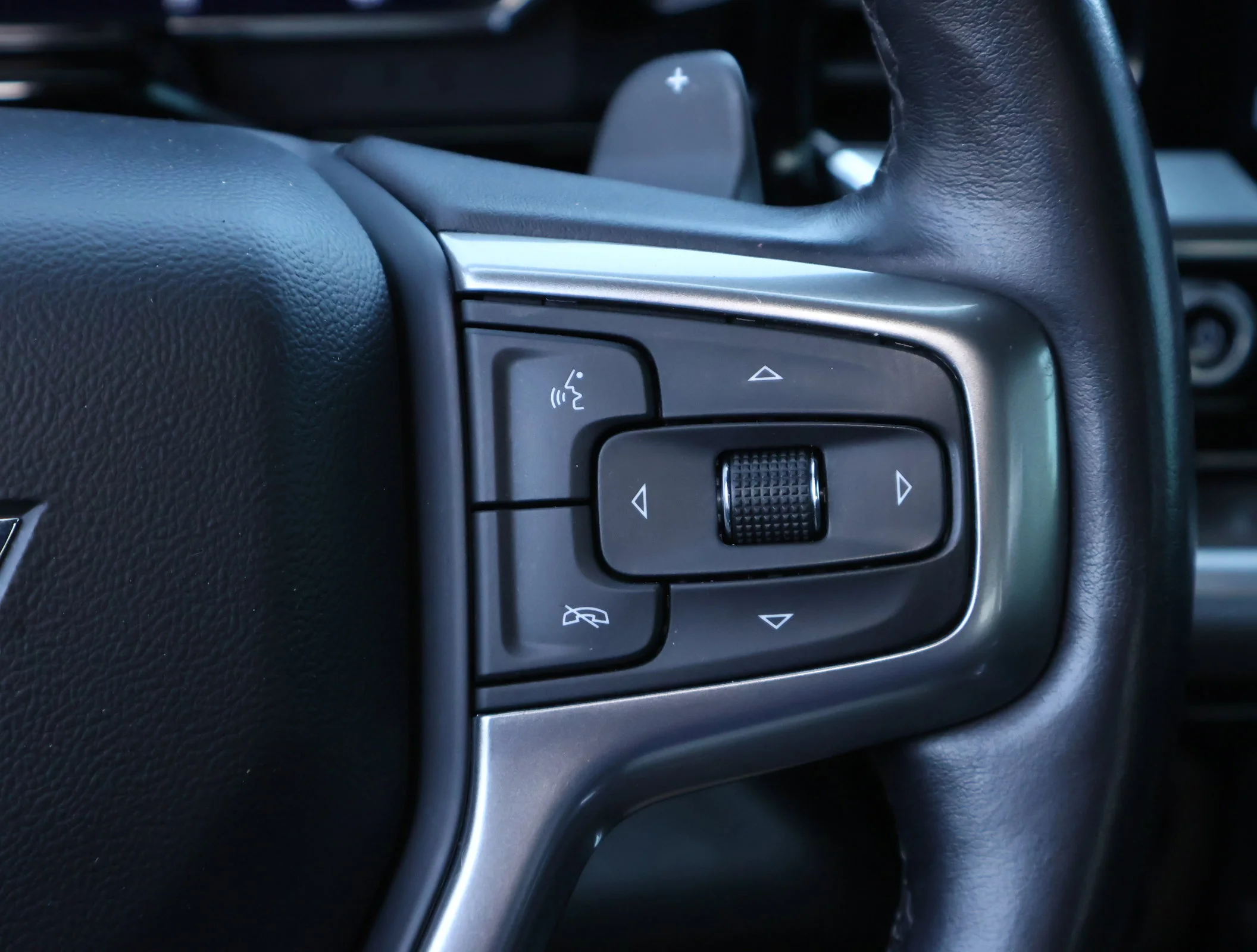 Used 2022 Black Chevrolet LTZ image 17
