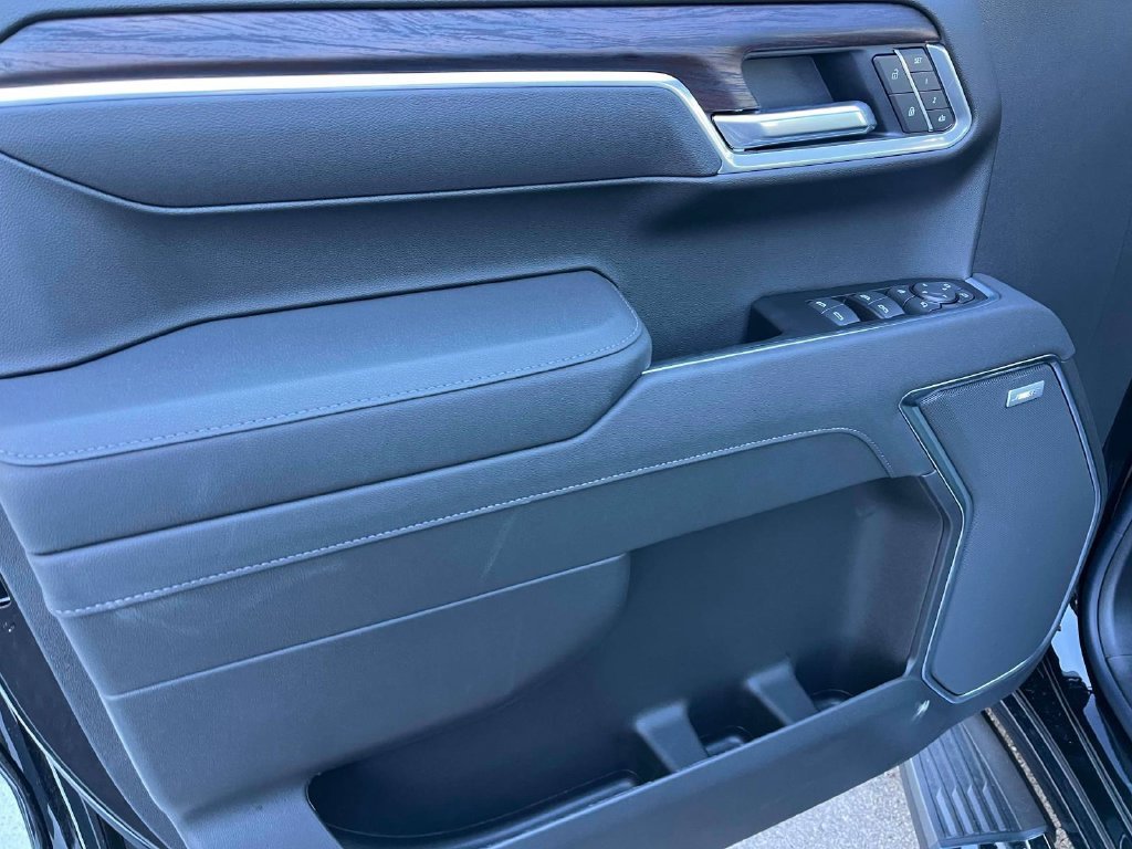 2026 GMC Sierra 1500 SLT - Photo 18