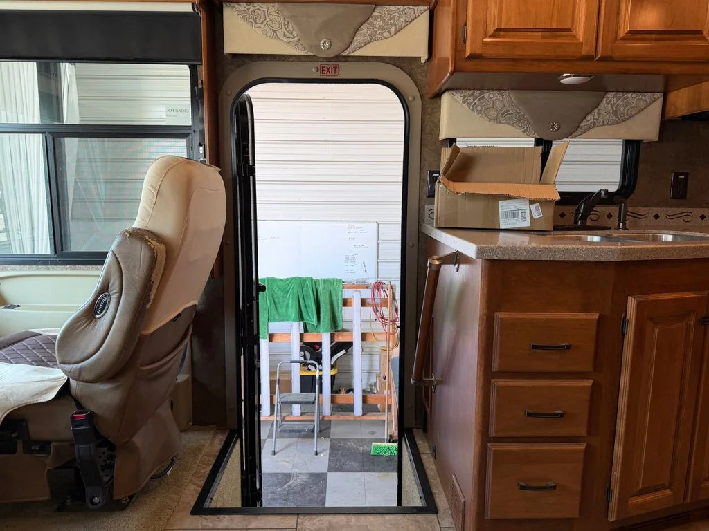 Used 2014  Tiffin  image 117