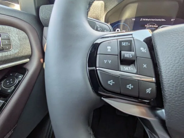 New 2026 Agate Black Metallic Ford Platinum™ image 27