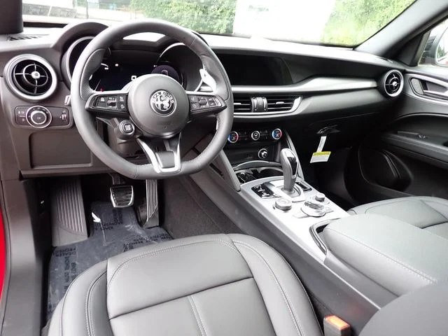 2025 Alfa Romeo Stelvio Base - Photo 15