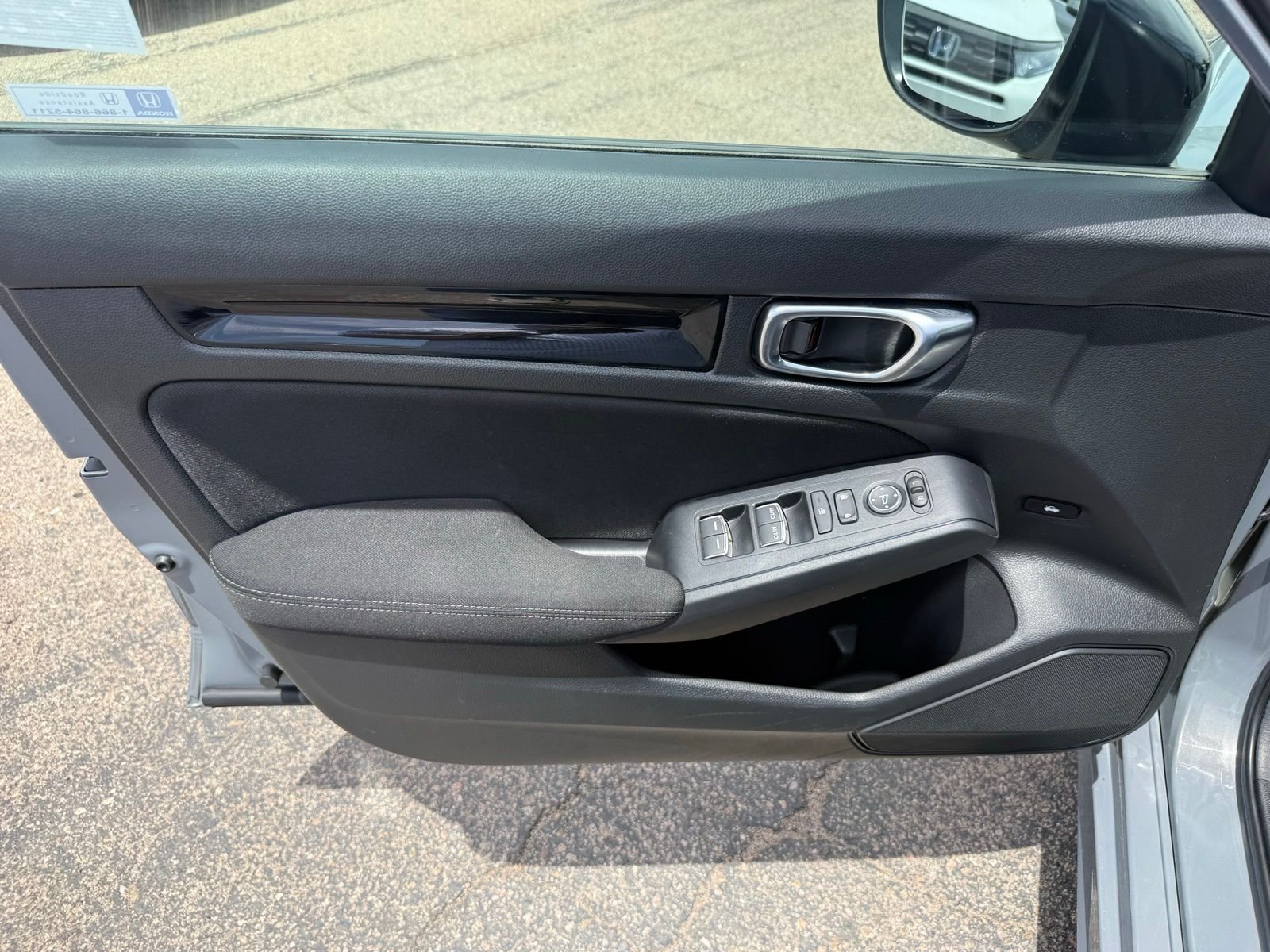 2025 Honda Civic Sport - Photo 11