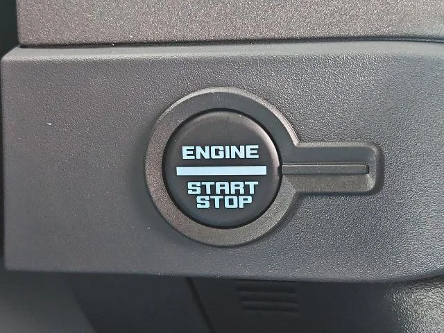 New 2025 Oxford White Ford Badlands® image 93