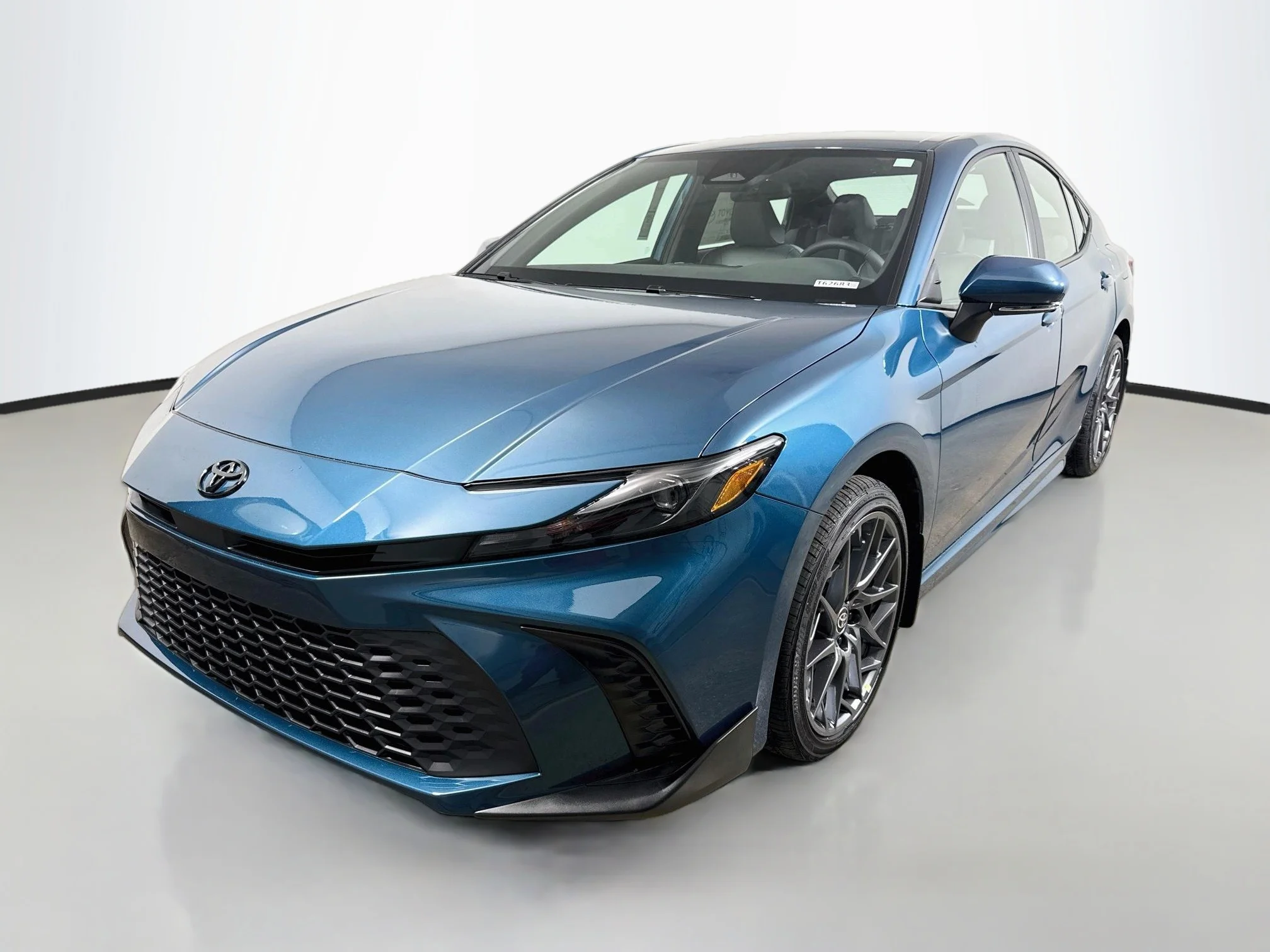 New 2026 Ocean Gem Toyota SE image 3