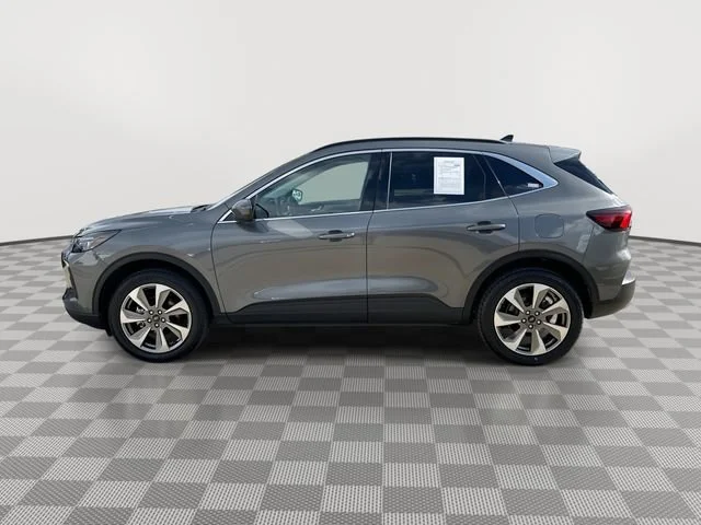 Used 2025 Gray Ford Platinum image 5