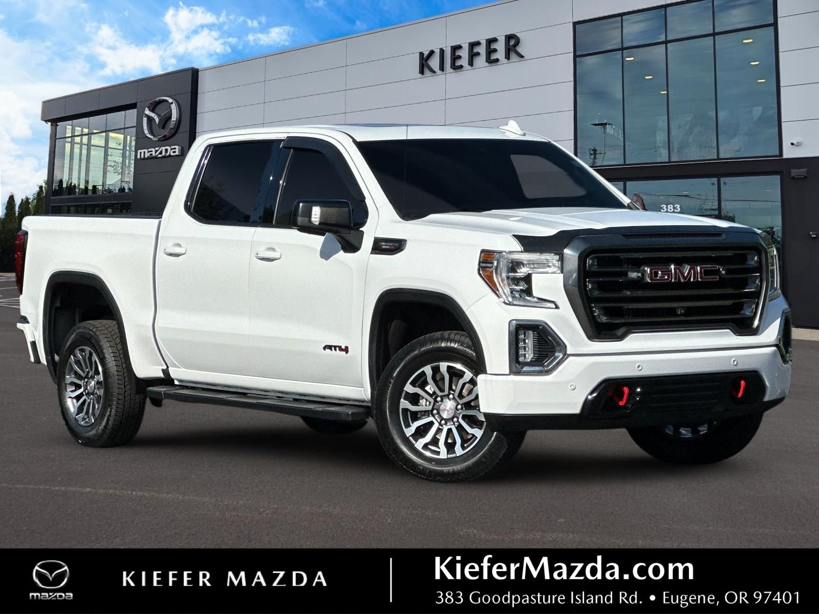 2020 GMC Sierra 4WD Crew Cab Short Box AT4's photo