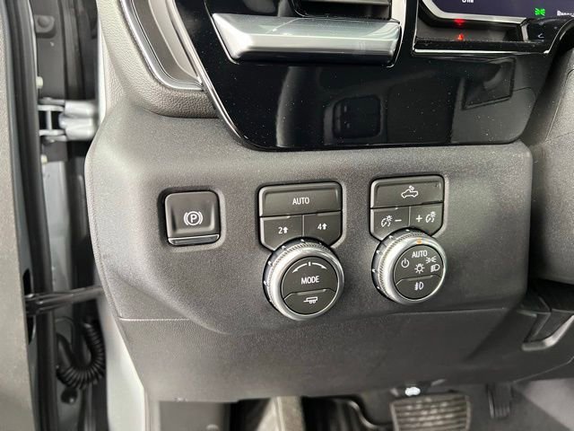 New 2026 Sterling Metallic GMC Elevation image 20