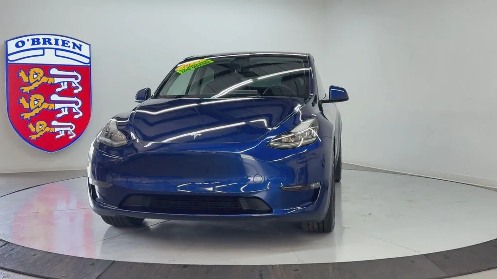 Used 2023 Deep Blue Metallic Tesla Long Range image 9