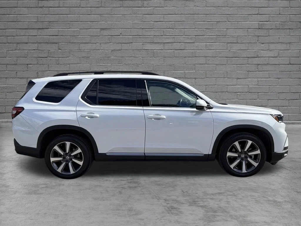2023 Honda Pilot Touring - Photo 10