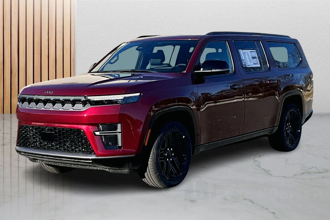 New 2026 Velvet Red Pearl-Coat Exterior Paint Jeep Limited Reserve 29D image 4