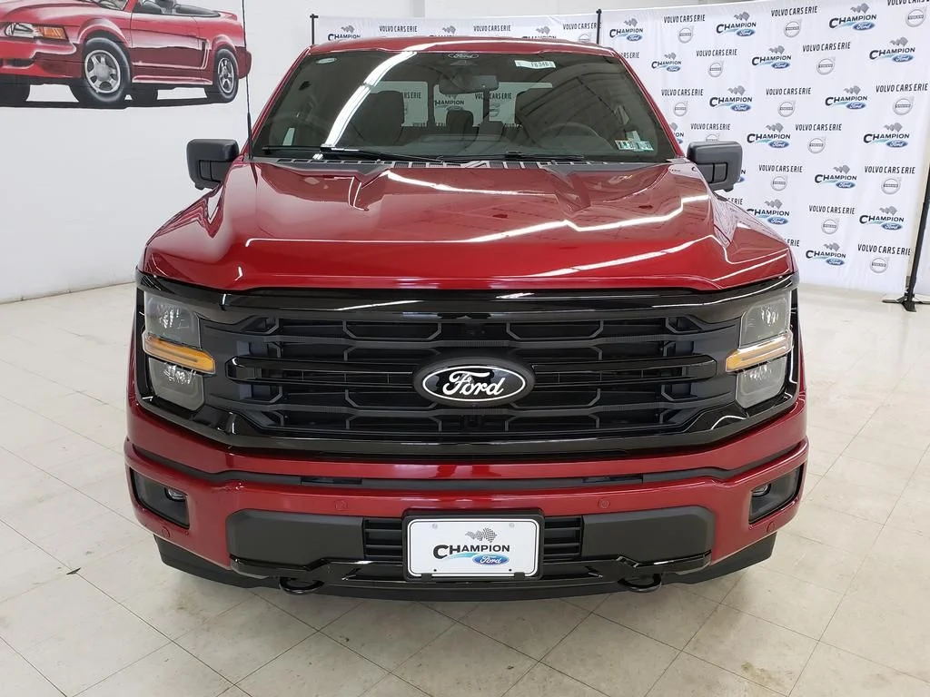 New 2026 Ruby Red Metallic Tinted Clearcoat Ford XLT image 2