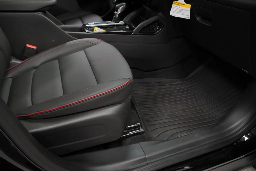 New 2026 Mosaic Black Metallic Chevrolet RS image 30