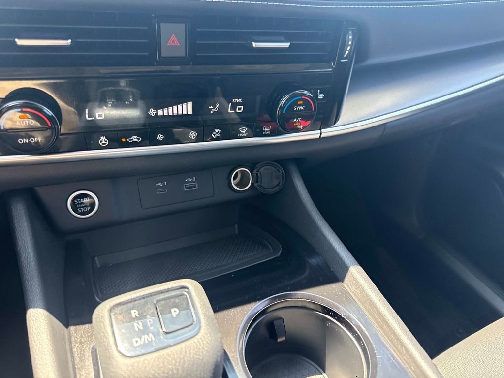 Used 2021 Gray Nissan SV image 28