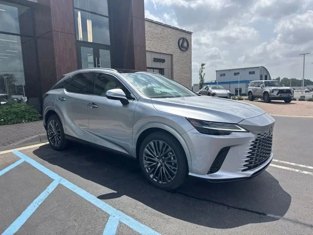 New 2026 Iridium Lexus LUXURY image 4
