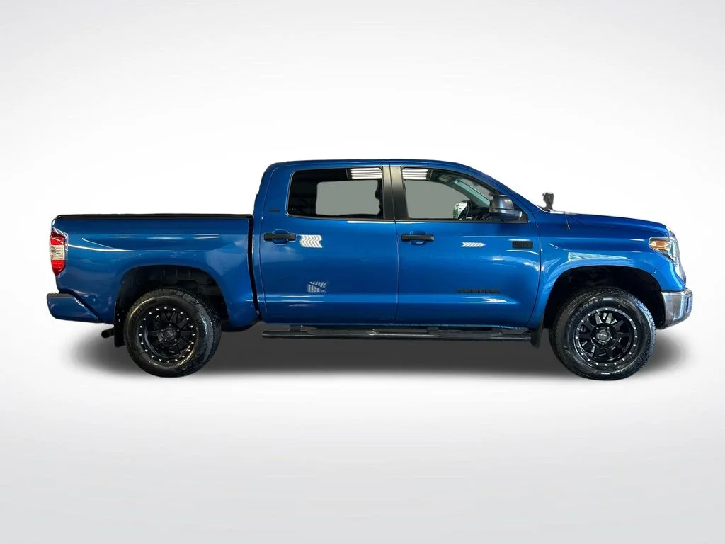 Certified Used 2018 Blue Toyota SR5 image 6