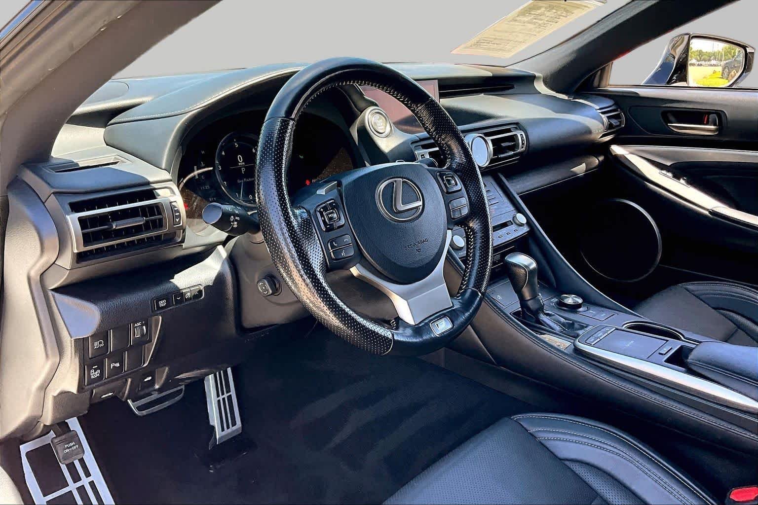 Used 2019 Ultra White Lexus F SPORT image 15