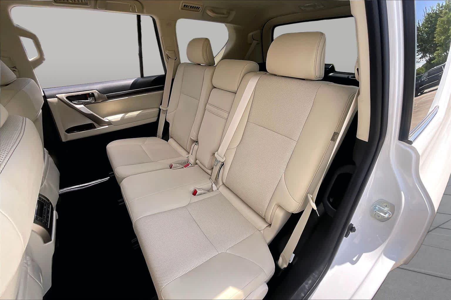 Used 2021 Starfire Pearl Lexus Premium image 18