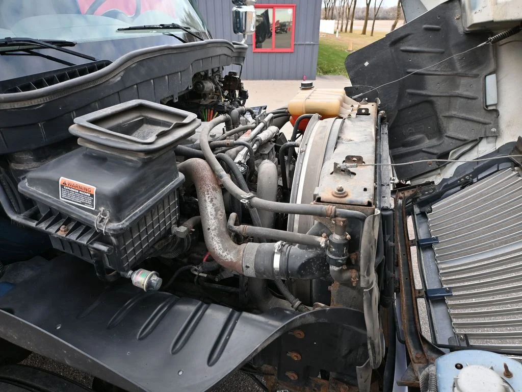Used 2013 Blue International Series 4400 image 46