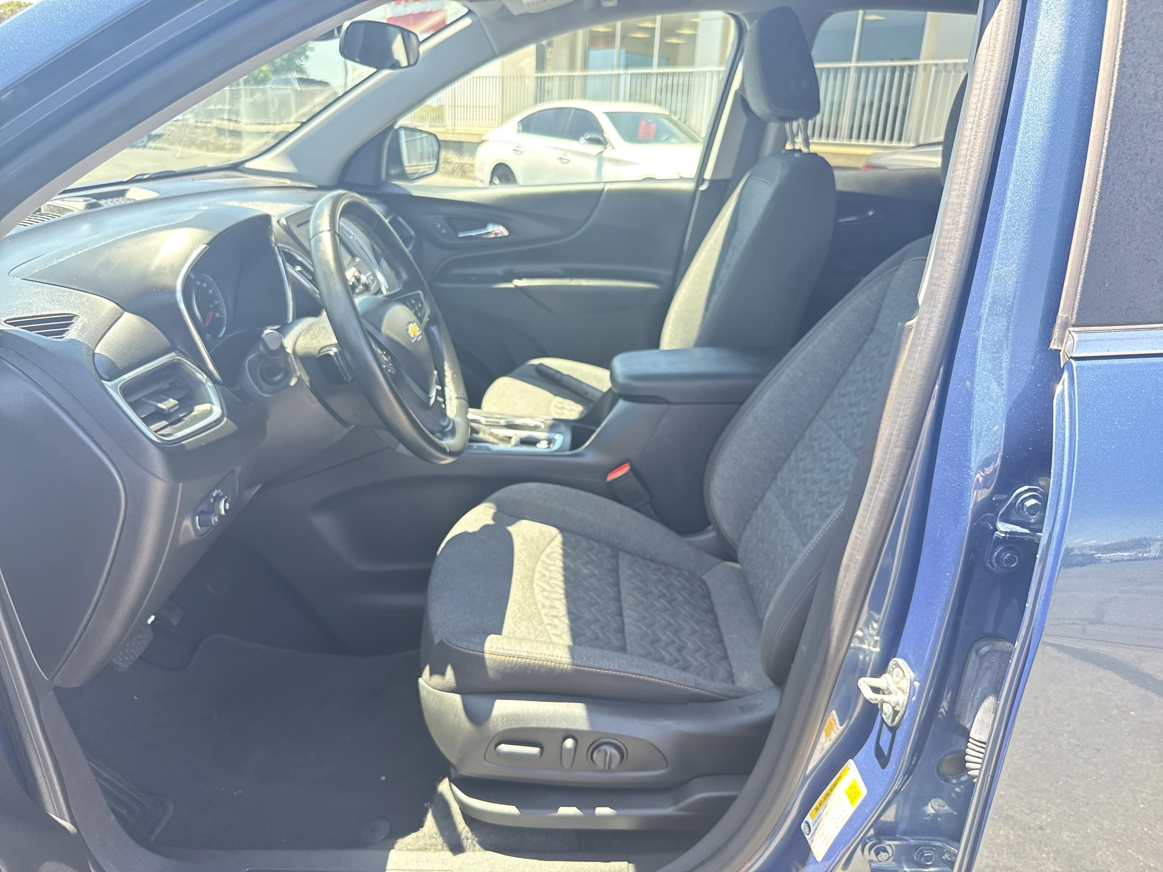 Used 2024 Lakeshore Blue Metallic Chevrolet LT image 12