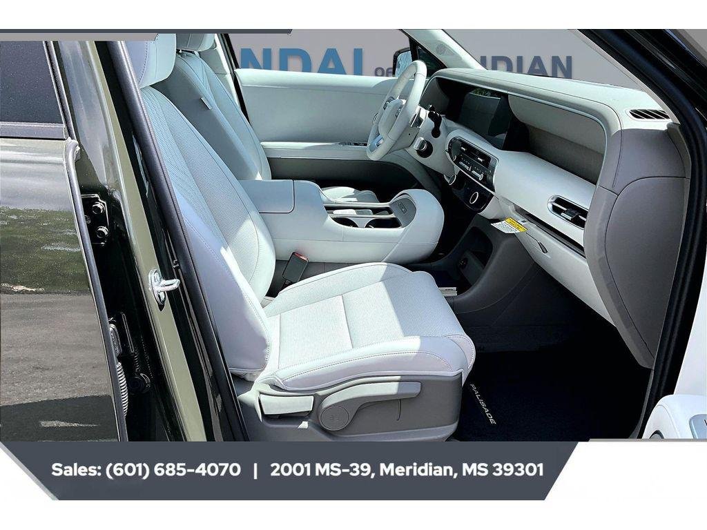 New 2026 TITAN GREEN Hyundai SEL FWD image 9