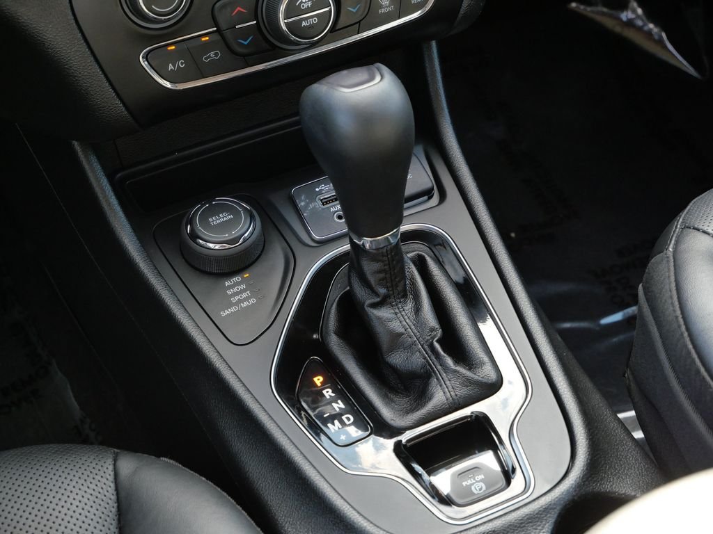 Certified Used 2020 Gray Jeep Limited image 19