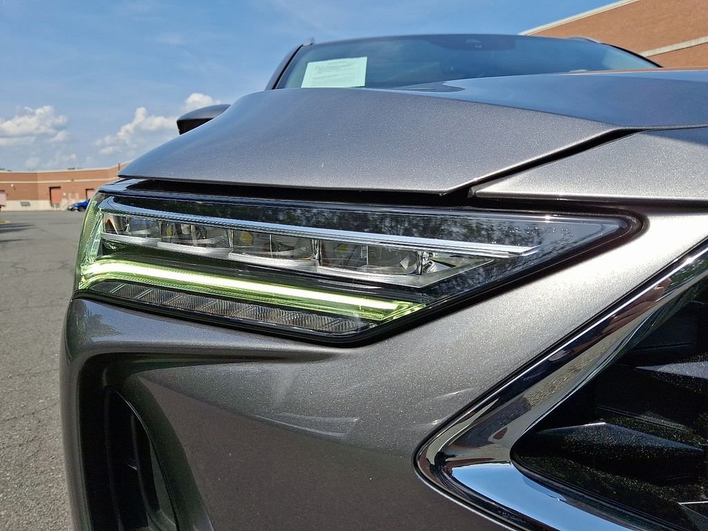 Used 2023 Majestic Black Pearl Acura Advance image 9