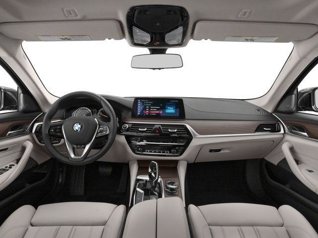2018 BMW 5 Series 530i xDrive Sedan's photo