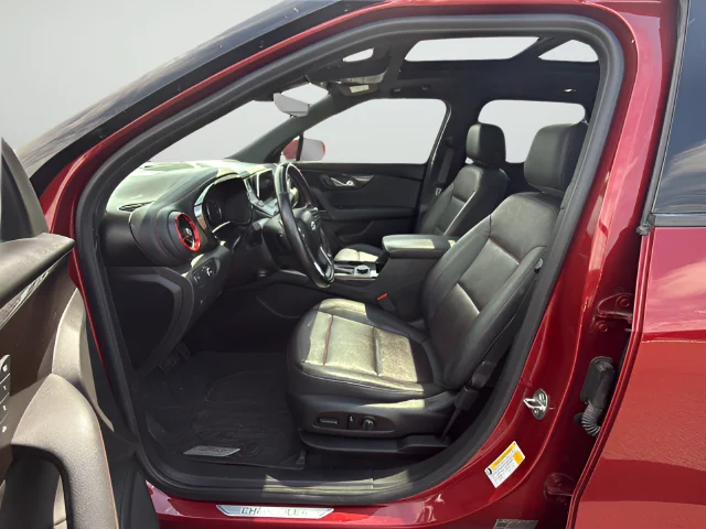 Used 2019 Red Chevrolet RS image 28