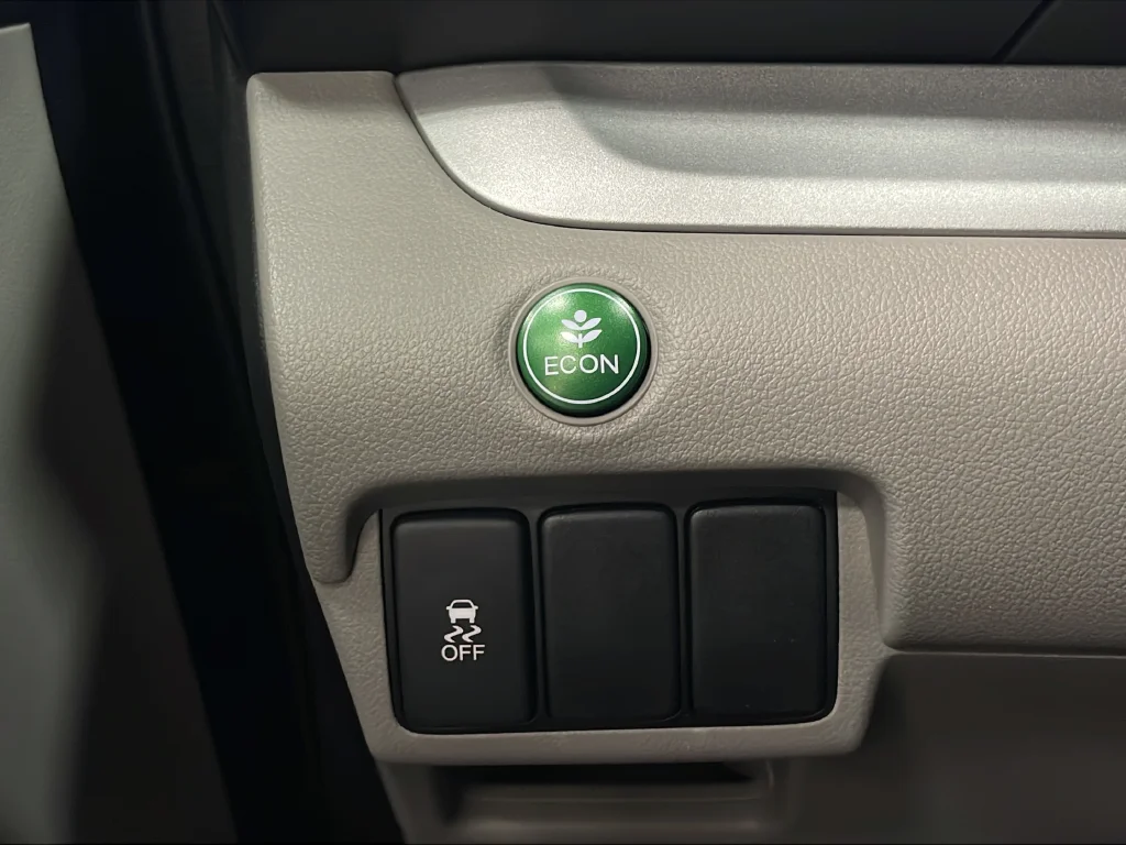 Used 2013 Gray Honda LX image 28