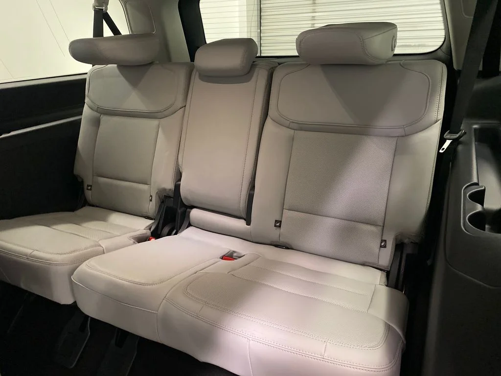 New 2027 Star White Metallic Tri-Coat Ford MAX Platinum image 18