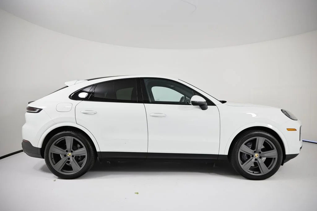 Used 2024 White Porsche  image 7
