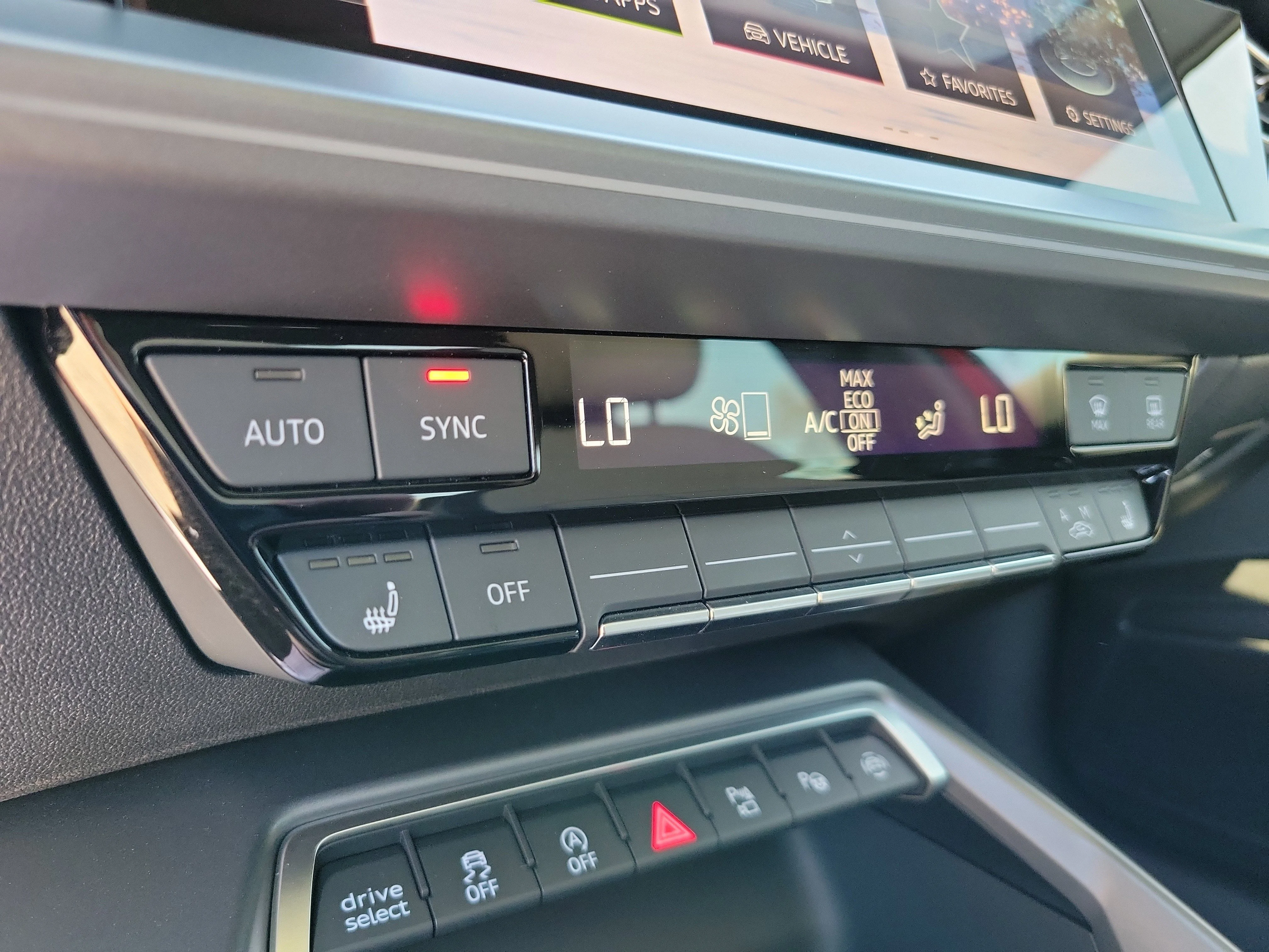 2025 Audi A3 Premium - Photo 14