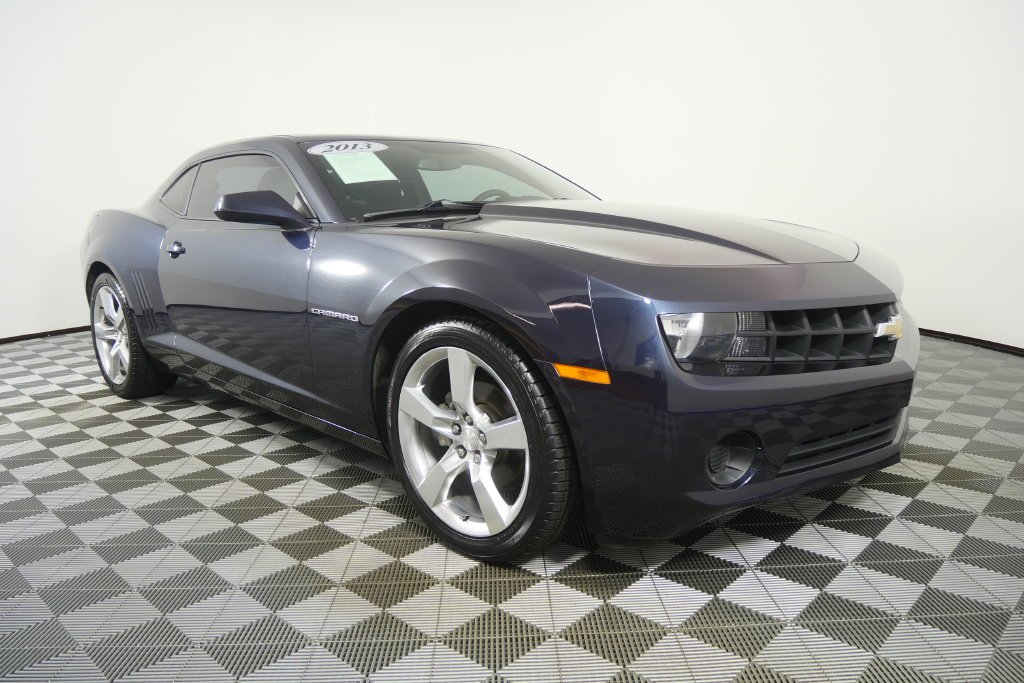 Used 2013 Chevrolet Camaro 2LS with VIN 2G1FA1E3XD9142991 for sale in Duluth, GA