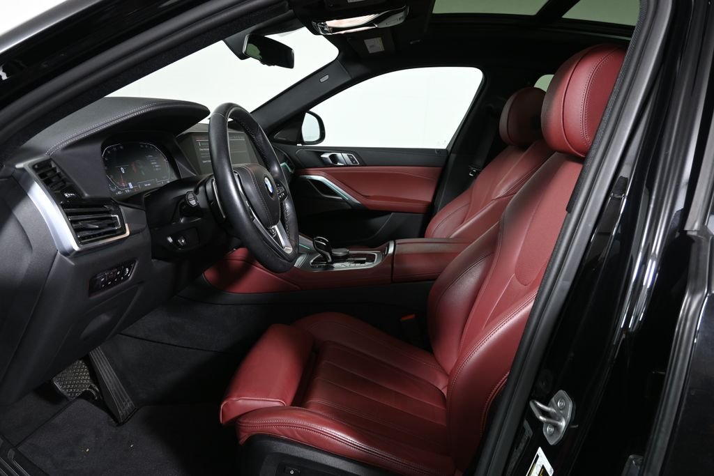 Used 2022 Black Sapphire Metallic BMW xDrive40i image 3