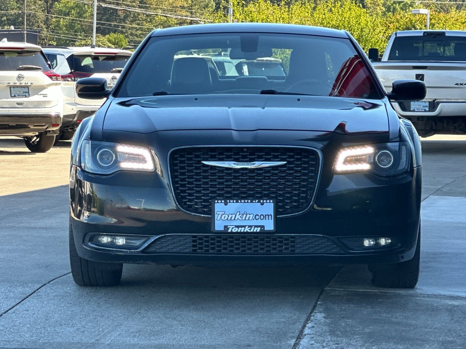 Used 2019 Gloss Black Chrysler S image 8