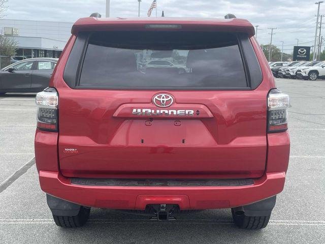 Certified Used 2022 BARCELONA RED MET. Toyota  image 7