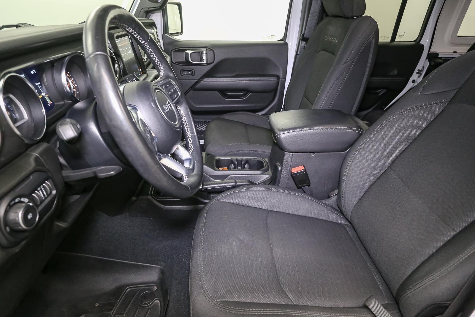 Used 2022 Bright White Clearcoat Jeep Unlimited Sahara image 46